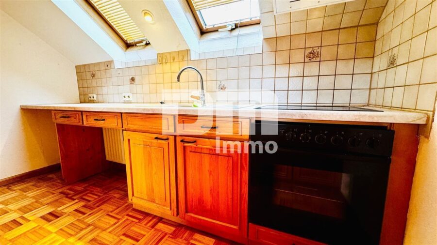 (R)eserviert!!!Hochwertiges 1-2 Familienhaus mit großem Garten in erhobener Ortsrandlage - DG Esszimmer / offene Küche ( Einbauküche